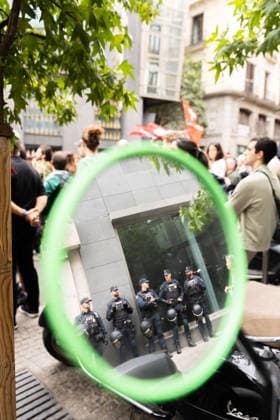 October 2, 2026, Madrid, Madrid, SPAIN: Thousands of people from Madrid gather in front of the Congress of Deputies while the decrees on the protection of the right to housing and against real estate speculation are debated. The right-wing parties (PP, VOX, JUNTS) promise to overthrow the initiatives that were negotiated with the Tenants Union that maintains a camp of 1,200 stores in Puerta del Sol. Madrid SPAIN  - ZUMAl221 20261002_zip_l221_025 Copyright: xIgnacioxLopezxIsasmendix