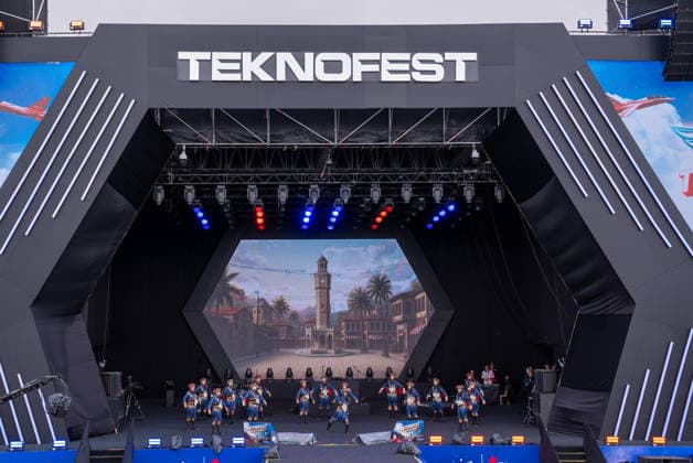 TEKNOFEST Southeast in Turkiye s Sanliurfa SANLIURFA, TURKIYE - OCTOBER 02: TEKNOFEST Southeast, world s largest aviation, space, and technology festival welcomes its visitors on the third day at the Sanliurfa GAP Airport for its 15th edition in Sanliurfa, Turkiye on October 02, 2026. Arman Onal Anadolu Sanliurfa Turkey. Editorial use only. Please get in touch for any other usage.  Copyright: x2026xAnadoluxArmanxOnalx