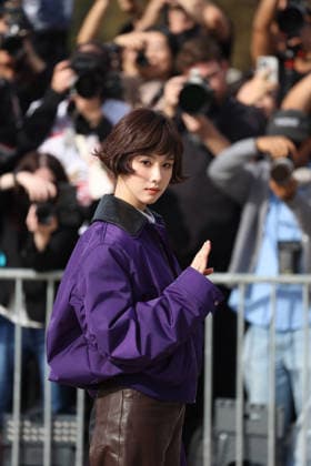 PARIS, FRANCE - OCTOBER 02: Chinese artist Chen Duling attends the LOEWE Spring Summer 2027 show on October 2, 2026 in Paris, France. The event is part of the Paris Fashion Week schedule for the Spring Summer 2027 collections.  Copyright: xVCGx 111671217214