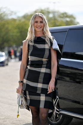PFW Loewe Outside Arrivals Guest arriving at the Loewe show during Paris Fashion Week, in Paris, France on 2 October 2026. Photo by Julien Reynaud APS-Medias ABACAPRESS.COM Paris France  Copyright: xReynaudxJulien APS-Medias ABACAx