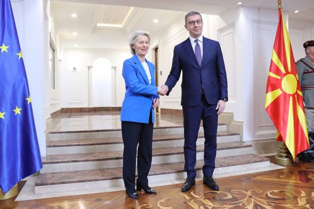 European Commission President Ursula von der Leyen visits North Macedonia SKOPJE, NORTH MACEDONIA - OCTOBER 2: European Commission President Ursula von der Leyen (L) visits Skopje during her tour of Western Balkan countries and is welcomed with an official ceremony by North Macedonia s Prime Minister Hristijan Mickoski (R) before holding talks and a joint press conference at the Prime Minister s Office, in North Macedonia, on October 2, 2026. Umeys Sulejman Anadolu Skopje North Macedonia. Editorial use only. Please get in touch for any other usage.  Copyright: x2026xAnadoluxUmeysxSulejmanx