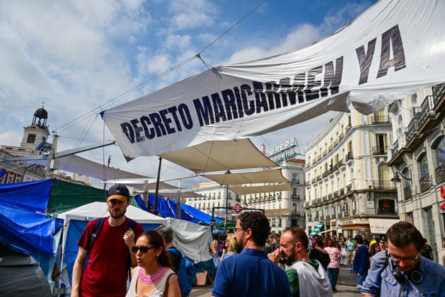 October 2, 2026, Madrid, Madrid, SPAIN: People continue to occupy Madrid s Puerta del Sol on the sixth consecutive day of an open-ended protest camp demanding access to affordable housing and denouncing the difficulties faced by residents in the current housing crisis. Protesters remain in the square, where the camp has become a visible symbol of the housing movement in the Spanish capital. Madrid SPAIN - ZUMAz108 20261002_znp_z108_052 Copyright: xRichardxZubelzux
