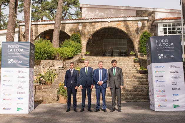 Second day of the La Toja Vínculo Atlántico Forum: The president of the Xunta de Galicia, Alfonso Rueda, the Lehendakari, Imanol Pradales, and the president of the Generalitat, Salvador Illa, during the La Toja Vínculo Atlántico Forum, on October 2, 2026, in O Grove, Pontevedra, Galicia, Spain. The La Toja Vínculo Atlántico Forum is a renowned annual forum for debate and reflection focused on the defense of liberal democracy, the Atlantic partnership, and international cooperation. Founded in 2019 on the initiative of Josep Piqué, Amancio López Seijas, and the Hotusa Group, it brings together prominent political and business leaders, academics, and representatives of civil society on the island of La Toja. OCTOBER 2, 2026 Elena Ferná O Gro Copyright: xElenaxFernandezx 7815508