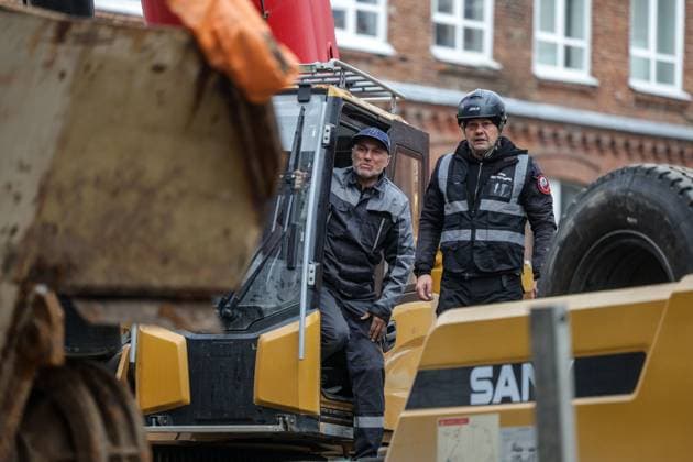 Employees of the Three Heroes company are preparing the German Panther tank (Panzerkampfwagen V Panther), discovered during construction work on the territory of the Kazan National Research Technological University (KNRTU-KHTI), for shipment to the museum complex of civil and military equipment of the UMMC Sverdlovsk region. AndreyxTitov