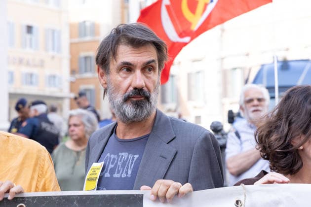 IPA89220698 - Actor Fabrizio Gifuni during the protest in Piazza Montecitorio in Rome against the passage of the Anti-Semitism Decree-Law  Copyright: xMatteoxNardonex xx IPA89220698