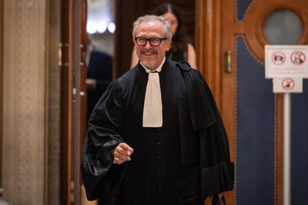 Resumption and Conclusion of the Francois Bayrou Trial - Paris AJ French lawyer Mario Stasi leaves the courtroom at the end of the trial during a hearing of the appeal trial over the alleged misuse of European Parliament funds to pay fictitious parliamentary assistants for the centrist party MoDem, at the Paris courthouse in Paris on October 2, 2026. Former Prime minister François Bayrou and ten former MoDem executives must answer, starting September 9, 2026, before the Paris appeal court for misappropriation of funds in the case of the MEP assistants, a ten-year-old case in which the former Prime Minister had been acquitted at first instance. Photo by Alexis Jumeau ABACAPRESS.COM Paris France  Copyright: xJumeauxAlexis ABACAx