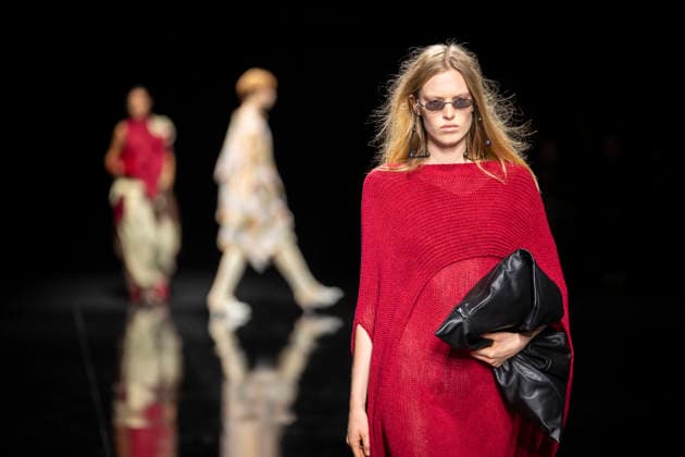 PFW - Issey Miyake Runway Models walks during Issey Miyake Women s Spring Summer 2027 collection fashion show as part of the Paris Fashion Week, in Paris on October 2, 2026. Photo by Eliot Blondet ABACAPRESS.COM Paris France France  Copyright: xBlondetxEliot ABACAx