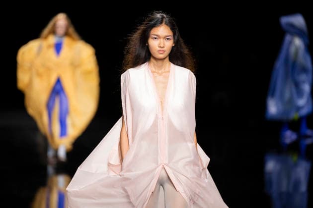 PFW - Issey Miyake Runway Models walks during Issey Miyake Women s Spring Summer 2027 collection fashion show as part of the Paris Fashion Week, in Paris on October 2, 2026. Photo by Eliot Blondet ABACAPRESS.COM Paris France France  Copyright: xBlondetxEliot ABACAx