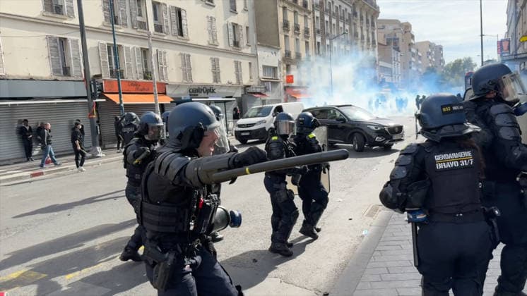 Clashes During Student Protest - Pantin Videograbs - Clashes between students and police during a student protest in Pantin, near Paris, France, on October 2, 2026. Since late September, students have been organizing protests outside their schools to highlight various issues, ranging from class schedules and class sizes to teacher shortages and excessive heat in classrooms during this year’s heat waves. These protests began in Île-de-France, the Paris region, but have now spread to other cities across the country. Photo by CLPRESS ABACAPRESS.COM Pantin France  Copyright: xCLPRESS ABACAx