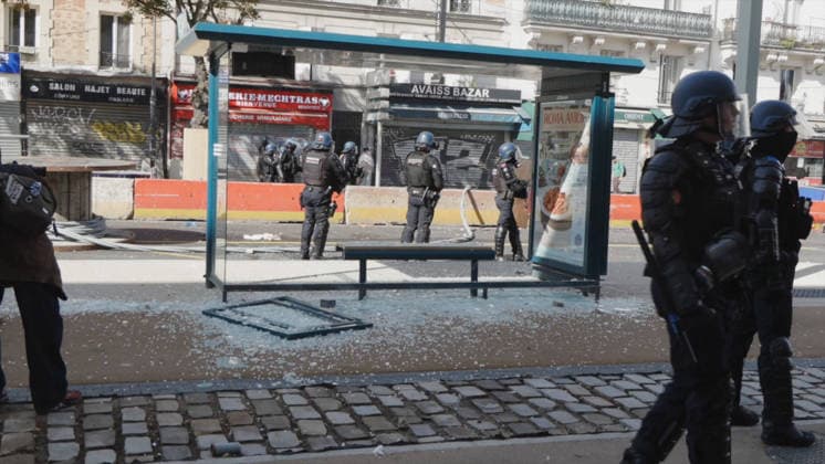 Clashes During Student Protest - Pantin Videograbs - Clashes between students and police during a student protest in Pantin, near Paris, France, on October 2, 2026. Since late September, students have been organizing protests outside their schools to highlight various issues, ranging from class schedules and class sizes to teacher shortages and excessive heat in classrooms during this year’s heat waves. These protests began in Île-de-France, the Paris region, but have now spread to other cities across the country. Photo by CLPRESS ABACAPRESS.COM Pantin France  Copyright: xCLPRESS ABACAx