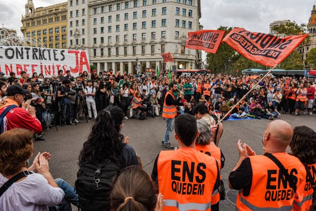 Tenants Union Assembly in Barcelona to Call for a General Strike Enric Aragonès, spokesperson for the Tenants Union, speaks during a Tenants Union assembly to call for a general strike on October 2, 2026, in Barcelona, Catalonia, Spain. The announcement comes after Congress rejected the two housing decrees. OCTOBER 2, 2026 TENANTS’ STRIKE RENT RENTAL TENANTS UNION HOUSING CATALONIA SPOKESPERSON MEETINGOPEN ASSEMBLY Barcelona Catalonia Barcelona Catalonia Spain  Copyright: xAlbertoxParedesx 7816230