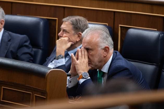 October 2, 2026, Madrid, Spain: ngel VoÂ­ctor Torres, Minister of Territorial Policy and Democratic Memory, attends the extraordinary plenary session in which Congress repealed two royal decree-laws regarding housing. Madrid Spain  - ZUMAs197 20261002_aaa_s197_186 Copyright: xDavidxCanalesx