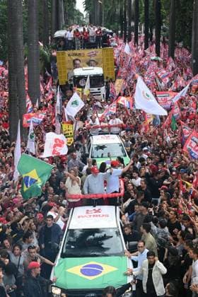 RECORD DATE NOT STATED President Luiz Inacio Lula da Silva during the closing campaign event in Belo Horizonte. Belo Horizonte (MG), 02 10 2026 - Elections Lula Event - President Luiz Inacio Lula da Silva participates this Friday (2) of October 2026, in a campaign closing event in the final stretch of the first round of the 2026 elections in the city of Belo Horizonte.(Foto: Paulo Ti Thenews2 imago images) President Luiz Inacio Lula da Silva during the closing campaign event in Belo Horizonte.  Copyright: xPauloxTix