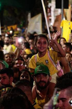 RECORD DATE NOT STATED Presidential candidate Flavio Bolsonaro visits the city of Montes Claros in the final stretch of the elections. Montes Claros (MG), 02 10 2026 - Elections Flavio Bolsonaro Montes Claros - Presidential candidate Flavio Bolsonaro, accompanied by Nikolas Ferreira (PL), Samuel Caires (PL), Marco Antonio Moreira da Costa (Novo), Domingos Savio (PL), Flavio Roscoe (PL), during a visit to the city of Montes Claros in the final stretch of the elections, this Friday, October 2, 2026.(Foto: Diego Tavares Thenews2 imago images) Presidential candidate Flavio Bolsonaro visits the city of Montes Claros in the final stretch of the elections. Copyright: xDiegoxTavaresx