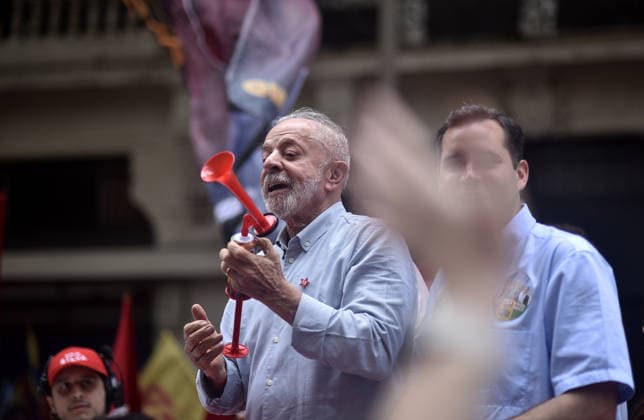 Braziian President Luiz Inacio Lula da Silva, candidate for re-election, participates in a campaign walk in Recife Brazil s President Luiz Inacio Lula da Silva (PT), candidate for re-election, participates in a campaign walk downtown Rio de Janeiro, in Brazil, this Friday, October 2nd, 2026. Photo: ANGELO DUARTE ENQUADRAR ESTADAO CONTEUDO RIO DE JANEIRO RIO DE JANEIRO BRAZIL  Copyright: xANGELOxDUARTEx