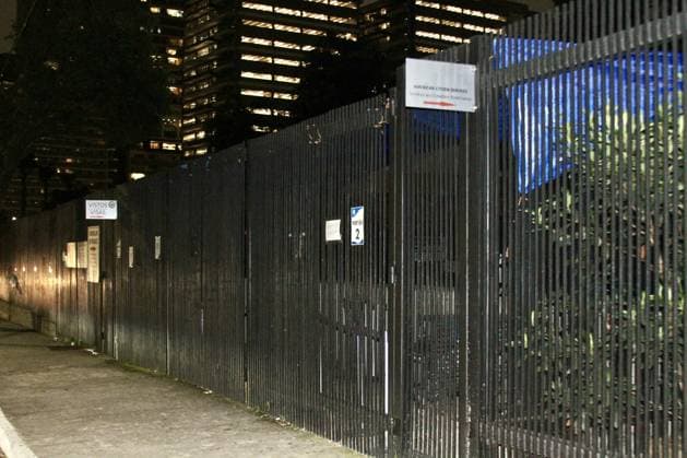 RECORD DATE NOT STATED United States closes diplomatic posts in Brazil. (NEW) United States closes diplomatic posts in Brazil. October 2, 2026, Sao Paulo, Brazil: The United States suspended in-person services at its diplomatic facilities in Brazil including the Embassy and consulates starting this Friday (October 2). The measure was announced on Thursday (October 1) and attributed to security concerns amid coming presidential elections on October 4, 2026. Two police cars with four policemen are seen providing security protection at the shut down US Consulate section on Rua Henri Durant in Sao Paulo. Credit: Niyi Fote Thenews2(Foto: Niyi Fote Thenews2 imago images) United States closes diplomatic posts in Brazil.  Copyright: xNiyixFotex
