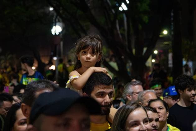 RECORD DATE NOT STATED Presidential candidate Flavio Bolsonaro visits the city of Montes Claros in the final stretch of the elections. Montes Claros (MG), 02 10 2026 - Elections Flavio Bolsonaro Montes Claros - Presidential candidate Flavio Bolsonaro, accompanied by Nikolas Ferreira (PL), Samuel Caires (PL), Marco Antonio Moreira da Costa (Novo), Domingos Savio (PL), Flavio Roscoe (PL), during a visit to the city of Montes Claros in the final stretch of the elections, this Friday, October 2, 2026.(Foto: Diego Tavares Thenews2 imago images) Presidential candidate Flavio Bolsonaro visits the city of Montes Claros in the final stretch of the elections. Copyright: xDiegoxTavaresx