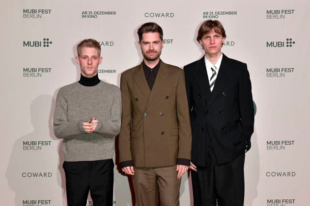 Valentin Campagne, Lukas Dhont, and Emmanuel Macchia at the premiere of the film *Coward* at the silent green Kulturquartier in Berlin, October 2, 2026 Foto:xM.xBehrensx xFuturexImagex coward_6040