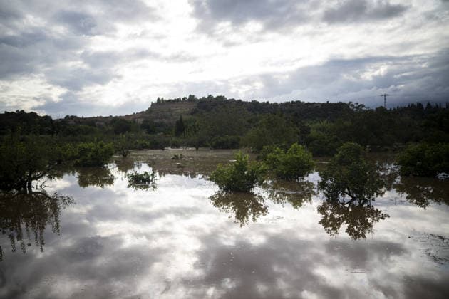 Heavy flooding disrupts towns in southern Catalonia TORTOSA, SPAIN - OCTOBER 02: Floodwaters submerge streets, low-lying residential properties, and road infrastructure following intense torrential rainfall in Tortosa, Tarragona province, Catalonia, Spain, on October 02, 2026. A powerful storm system battered the Baix Ebre and Montsia districts across southern Catalonia on Thursday and Friday, dropping over 200 millimeters of rain across several municipalities, with coastal areas recording totals exceeding 270 millimeters. Local ravines and streams overflowed near the Ebro River, causing severe localized flooding in Tortosa, Roquetes, Santa Bàrbara, and L Ametlla de Mar. Regional emergency personnel deployed specialized teams to assist stra Copyright: x2026xAnadoluxLorenaxSopenaxLopezx