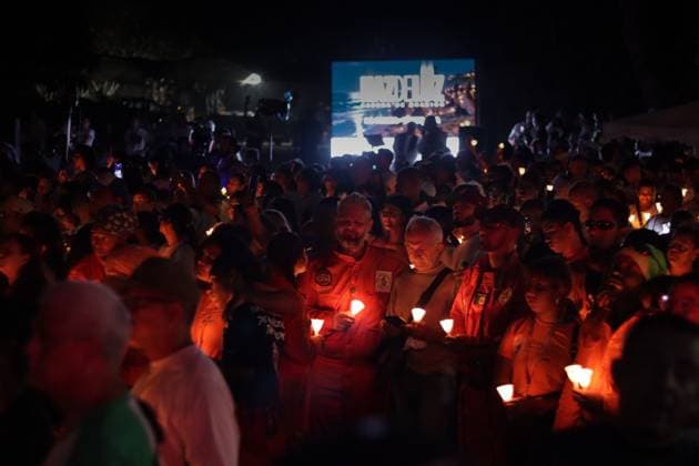 October 2, 2026, La Guaira, Venezuela (Bolivarian Republic of: LA GUAIRA, VENEZUELA, OCTOBER 2, 2026: Families of victims, survivors and rescue workers gather during the Haz de Luz vigil in La Guaira to commemorate 100 days since the devastating earthquakes of June 24. Participants lit candles and joined prayers in memory of those killed and missing, while beams of light were projected into the sky near areas heavily damaged by the disaster. The commemorative event brought together residents, volunteers and emergency workers as recovery and search efforts continue in parts of La Guaira. La Guaira Venezuela (Bolivarian Republic of - ZUMAq101 20261002_zna_q101_315 Copyright: xMarioxFloresx