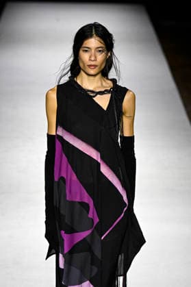 Yohji Yamamoto Women s Ready-to-Wear Spring Summer 2027 Collection Fashion Show during Paris Fashion Week, on October 2, 2026 Bestimage Yohji Yamamoto Fashion Show Women s Ready-to-Wear Spring Summer 2027 Collection during Paris Fashion Week, on October 2, 2026, in Paris, France Paris France  Copyright: xAgencex xBestimagexAgencex xBestimagex