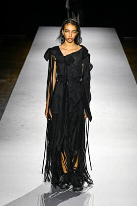 Yohji Yamamoto Women s Ready-to-Wear Spring Summer 2027 Collection Fashion Show during Paris Fashion Week, on October 2, 2026 Bestimage Yohji Yamamoto Fashion Show Women s Ready-to-Wear Spring Summer 2027 Collection during Paris Fashion Week, on October 2, 2026, in Paris, France Paris France  Copyright: xAgencex xBestimagexAgencex xBestimagex