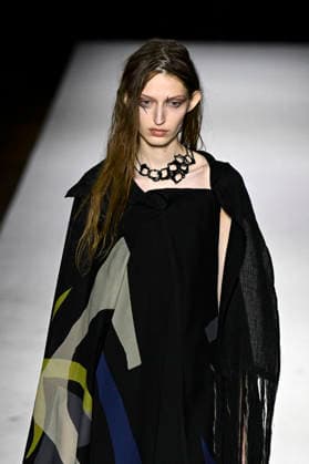 Yohji Yamamoto Women s Ready-to-Wear Spring Summer 2027 Collection Fashion Show during Paris Fashion Week, on October 2, 2026 Bestimage Yohji Yamamoto Fashion Show Women s Ready-to-Wear Spring Summer 2027 Collection during Paris Fashion Week, on October 2, 2026, in Paris, France Paris France  Copyright: xAgencex xBestimagexAgencex xBestimagex