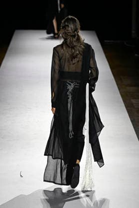 Yohji Yamamoto Women s Ready-to-Wear Spring Summer 2027 Collection Fashion Show during Paris Fashion Week, on October 2, 2026 Bestimage Yohji Yamamoto Fashion Show Women s Ready-to-Wear Spring Summer 2027 Collection during Paris Fashion Week, on October 2, 2026, in Paris, France Paris France  Copyright: xAgencex xBestimagexAgencex xBestimagex