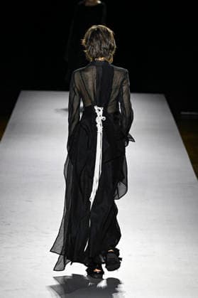 Yohji Yamamoto Women s Ready-to-Wear Spring Summer 2027 Collection Fashion Show during Paris Fashion Week, on October 2, 2026 Bestimage Yohji Yamamoto Fashion Show Women s Ready-to-Wear Spring Summer 2027 Collection during Paris Fashion Week, on October 2, 2026, in Paris, France Paris France  Copyright: xAgencex xBestimagexAgencex xBestimagex