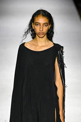 Yohji Yamamoto Women s Ready-to-Wear Spring Summer 2027 Collection Fashion Show during Paris Fashion Week, on October 2, 2026 Bestimage Yohji Yamamoto Fashion Show Women s Ready-to-Wear Spring Summer 2027 Collection during Paris Fashion Week, on October 2, 2026, in Paris, France Paris France  Copyright: xAgencex xBestimagexAgencex xBestimagex