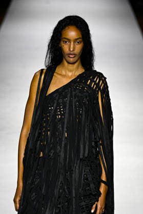 Yohji Yamamoto Women s Ready-to-Wear Spring Summer 2027 Collection Fashion Show during Paris Fashion Week, on October 2, 2026 Bestimage Yohji Yamamoto Fashion Show Women s Ready-to-Wear Spring Summer 2027 Collection during Paris Fashion Week, on October 2, 2026, in Paris, France Paris France  Copyright: xAgencex xBestimagexAgencex xBestimagex