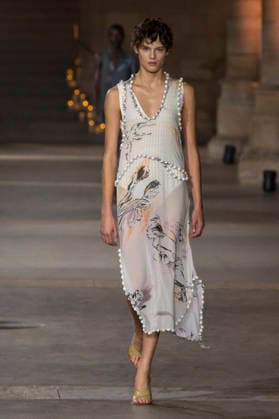 Victoria Beckham Women s Ready-to-Wear Spring Summer 2027 Collection Fashion Show during Paris Fashion Week, on October 2, 2026, in Paris, Bestimage Victoria Beckham Fashion Show Women s Ready-to-Wear Spring Summer 2027 Collection during Paris Fashion Week, on October 2, 2026, in Paris, France Paris France  Copyright: xAgencex xBestimagexAgencex xBestimagex