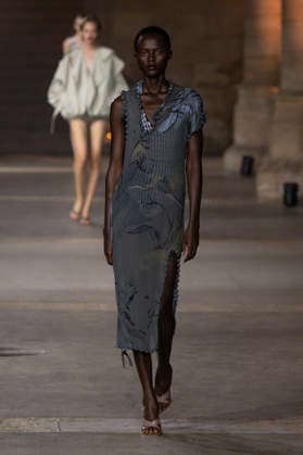 Victoria Beckham Women s Ready-to-Wear Spring Summer 2027 Collection Fashion Show during Paris Fashion Week, on October 2, 2026, in Paris, Bestimage Victoria Beckham Fashion Show Women s Ready-to-Wear Spring Summer 2027 Collection during Paris Fashion Week, on October 2, 2026, in Paris, France Paris France  Copyright: xAgencex xBestimagexAgencex xBestimagex