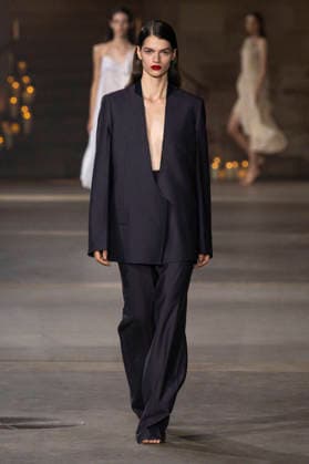 Victoria Beckham Women s Ready-to-Wear Spring Summer 2027 Collection Fashion Show during Paris Fashion Week, on October 2, 2026, in Paris, Bestimage Victoria Beckham Fashion Show Women s Ready-to-Wear Spring Summer 2027 Collection during Paris Fashion Week, on October 2, 2026, in Paris, France Paris France  Copyright: xAgencex xBestimagexAgencex xBestimagex