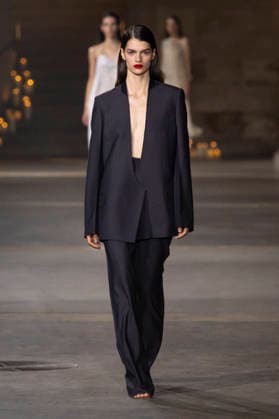 Victoria Beckham Women s Ready-to-Wear Spring Summer 2027 Collection Fashion Show during Paris Fashion Week, on October 2, 2026, in Paris, Bestimage Victoria Beckham Fashion Show Women s Ready-to-Wear Spring Summer 2027 Collection during Paris Fashion Week, on October 2, 2026, in Paris, France Paris France  Copyright: xAgencex xBestimagexAgencex xBestimagex
