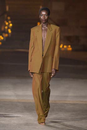 Victoria Beckham Women s Ready-to-Wear Spring Summer 2027 Collection Fashion Show during Paris Fashion Week, on October 2, 2026, in Paris, Bestimage Victoria Beckham Fashion Show Women s Ready-to-Wear Spring Summer 2027 Collection during Paris Fashion Week, on October 2, 2026, in Paris, France Paris France  Copyright: xAgencex xBestimagexAgencex xBestimagex