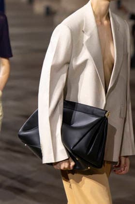 Victoria Beckham Women s Ready-to-Wear Spring Summer 2027 Collection Fashion Show during Paris Fashion Week, on October 2, 2026, in Paris, Bestimage Victoria Beckham Fashion Show Women s Ready-to-Wear Spring Summer 2027 Collection during Paris Fashion Week, on October 2, 2026, in Paris, France Paris France  Copyright: xAgencex xBestimagexAgencex xBestimagex