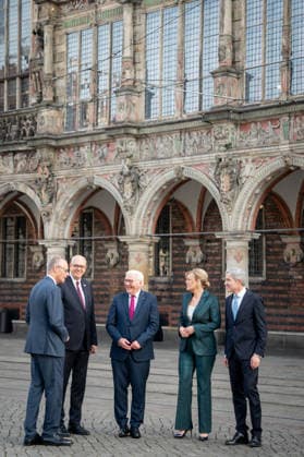 Celebrations for German Unity Day 2026 in Bremen: Federal Chancellor Friedrich Merz (CDU), together with Andreas Bovenschulte, President of the Bundesrat, Federal President Frank-Walter Steinmeier, Bundestag President Julia Kloeckner, and Stephan Ha