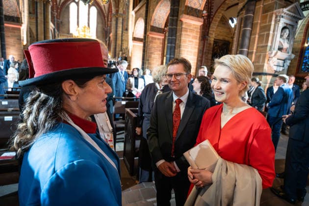 Ecumenical service at St. Petri Cathedral; Manuela Schwesig, Minister-President of Mecklenburg-Western Pomerania (right), with her husband Stefan Schwesig; Official central celebrations for German Unity Day 2026 in Bremen, Bremen, Germany, downtown