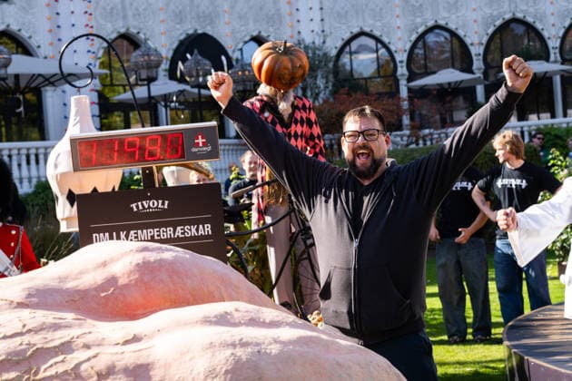 Danish Giant Pumpkin Championship Results Announced: Peter Holst Olsen from Næstved and his giant pumpkin weighing 1,198 kg won the Danish Giant Pumpkin Championship at Tivoli in Copenhagen on Saturday, October 3, 2026. Photo by Emil Nicolai Helms, Scanpix 2026, Copenhagen, Denmark  Copyright: EmilxNicolaixHelmsx spdk20261003-132656-L
