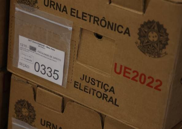 RECORD DATE NOT STATED Ballot boxes leave the electoral office in Bela Vista, Sao Paulo. Sao Paulo (SP), 03 10 2026 2026 elections Electronic ballot boxes leave the 1st electoral office, in Bela Vista, Sao Paulo, to be transported to the polling places for the 1st round of the 2026 elections, scheduled for this Sunday (4).(Foto: Leco Viana Thenews2 imago images) Ballot boxes leave the electoral office in Bela Vista, Sao Paulo.  Copyright: xLecoxVianax