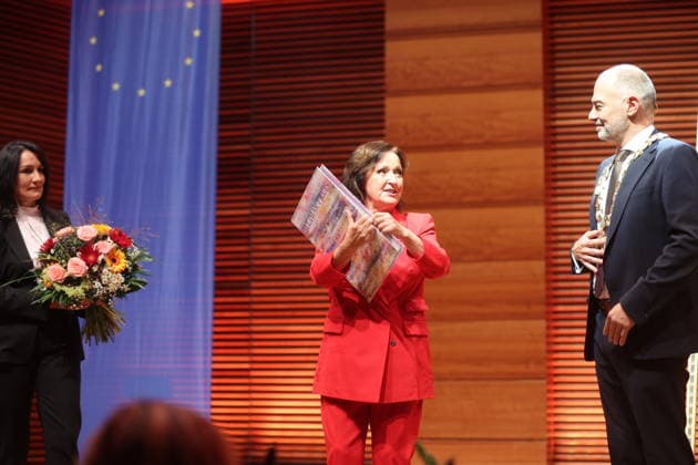 Weimar Prize Awarded to Ute Freudenberg Weimar, October 3, 2026 Weimar Prize Awarded to Ute Freudenberg The award ceremony took place on German Unity Day at the Weimarhalle and is Copyright: xMatthiasxGränzdörferx