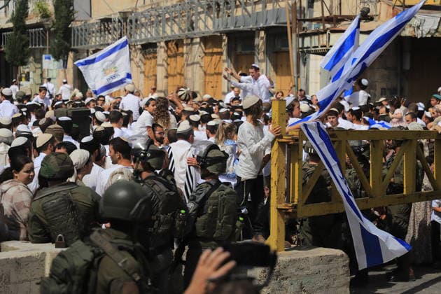 Israeli forces raid Hebron on Sukkot holiday HEBRON, WEST BANK, PALESTINE - OCTOBER 03: Israeli soldiers restrict the movement of Palestinians and take security measures as they raid the Old Town on the occasion of Sukkot feast in Hebron, West Bank, Palestine on October 03, 2026. Amer Shallodi Anadolu Hebron West Bank. Editorial use only. Please get in touch for any other usage.  Copyright: x2026xAnadoluxAmerxShallodix