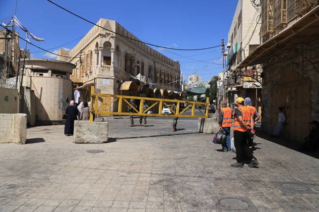 Israeli forces raid Hebron on Sukkot holiday HEBRON, WEST BANK, PALESTINE - OCTOBER 03: Israeli soldiers restrict the movement of Palestinians and take security measures as they raid the Old Town on the occasion of Sukkot feast in Hebron, West Bank, Palestine on October 03, 2026. Amer Shallodi Anadolu Hebron West Bank. Editorial use only. Please get in touch for any other usage.  Copyright: x2026xAnadoluxAmerxShallodix