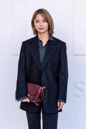 Aoi Miyazaki at the photocall for the Céline Spring Summer 2027 Women’s Ready-to-Wear collection during Paris Fashion Week (PFW) at the National Archives Museum in Paris, France, on October 3, 2026. Olivier Borde, Bestimage. Photocall at the Céline fashion show as part of Paris RTW Spring Summer 2027 Fashion Week, held at the Musée National des Archives on October 3, 2026, in Paris, France. Paris, France  Copyright: xOLIVIERxBORDEx xBESTIMAGExOLIVIERxBORDEx xBESTIMAGEx