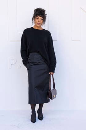 Rosalind Eleazar at the photocall for the Céline Spring Summer 2027 Women’s Ready-to-Wear collection during Paris Fashion Week (PFW) at the National Archives Museum in Paris, France, on October 3, 2026. Olivier Borde, Bestimage. Photocall at the Céline fashion show as part of Paris RTW Spring Summer 2027 Fashion Week, held at the Musée National des Archives on October 3, 2026, in Paris, France. Paris, France  Copyright: xOLIVIERxBORDEx xBESTIMAGExOLIVIERxBORDEx xBESTIMAGEx