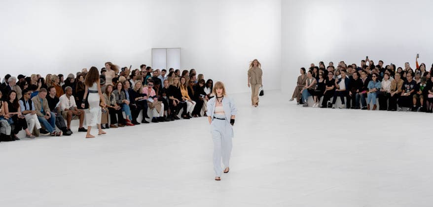 PARIS FASHION WEEK SPRING AND 27 WOMEN S READY-TO-WEAR HERMES sylvie lefort photography MAXPPP 03 10 2026 @Sylvie Lefort Photography MAXPPP October 3, 2026 Models showcase designs from the HERMES Women’s Spring Summer 2027 collection during Paris Fashion Week in Paris, France, October 3, 2026. The presentation of the women’s collections ran from September 28 to October 6, 26.  Copyright: xMAXPPPxsylviexlefortxphotographyx LFR202610035905 LFR202610035905