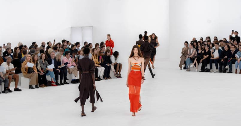PARIS FASHION WEEK SPRING SUMMER 2027 HERMÈS WOMEN S READY-TO-WEAR sylvie lefort photography MAXPPP 03 10 2026 @Sylvie Lefort Photography MAXPPP October 3, 2026 Models showcase designs from the HERMES Women’s Spring Summer 2027 collection during Paris Fashion Week in Paris, France, October 3, 2026. The presentation of the women’s collections took place from September 28 to October 6, 26.  Copyright: xMAXPPPxsylviexlefortxphotographyx LFR202610035957 LFR202610035957