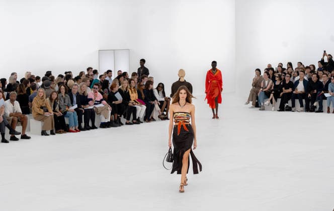 PARIS FASHION WEEK SPRING SUMMER 2027 HERMÈS WOMEN S READY-TO-WEAR sylvie lefort photography MAXPPP 03 10 2026 @Sylvie Lefort Photography MAXPPP October 3, 2026 Models showcase designs from the HERMES Women’s Spring Summer 2027 collection during Paris Fashion Week in Paris, France, October 3, 2026. The presentation of the women’s collections took place from September 28 to October 6, 26.  Copyright: xMAXPPPxsylviexlefortxphotographyx LFR202610035965 LFR202610035965