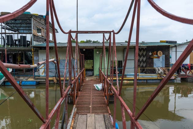 Floating homes offer a way of life adapted to recurrent flooding in Hanoi HANOI, VIETNAM - OCTOBER 3: Residents go about their daily lives in a floating village built in an area that is regularly affected by flooding, with homes designed to rise with changing water levels, as seen in Hanoi, Vietnam, on October 3, 2026. The floating homes allow residents to adapt to recurring floods while continuing to live and work in the area. Magdalena Chodownik Anadolu Hanoi Vietnam. Editorial use only. Please get in touch for any other usage.  Copyright: x2026xAnadoluxMagdalenaxChodownikx